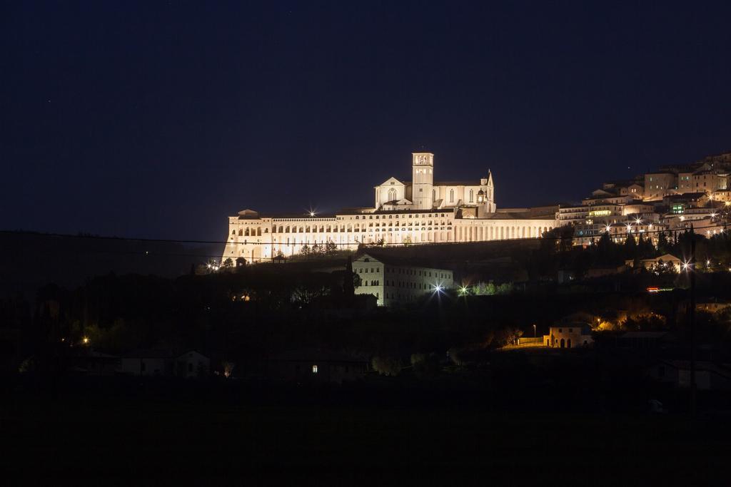 Casa Vacanze Gaia Assisi Exterior foto